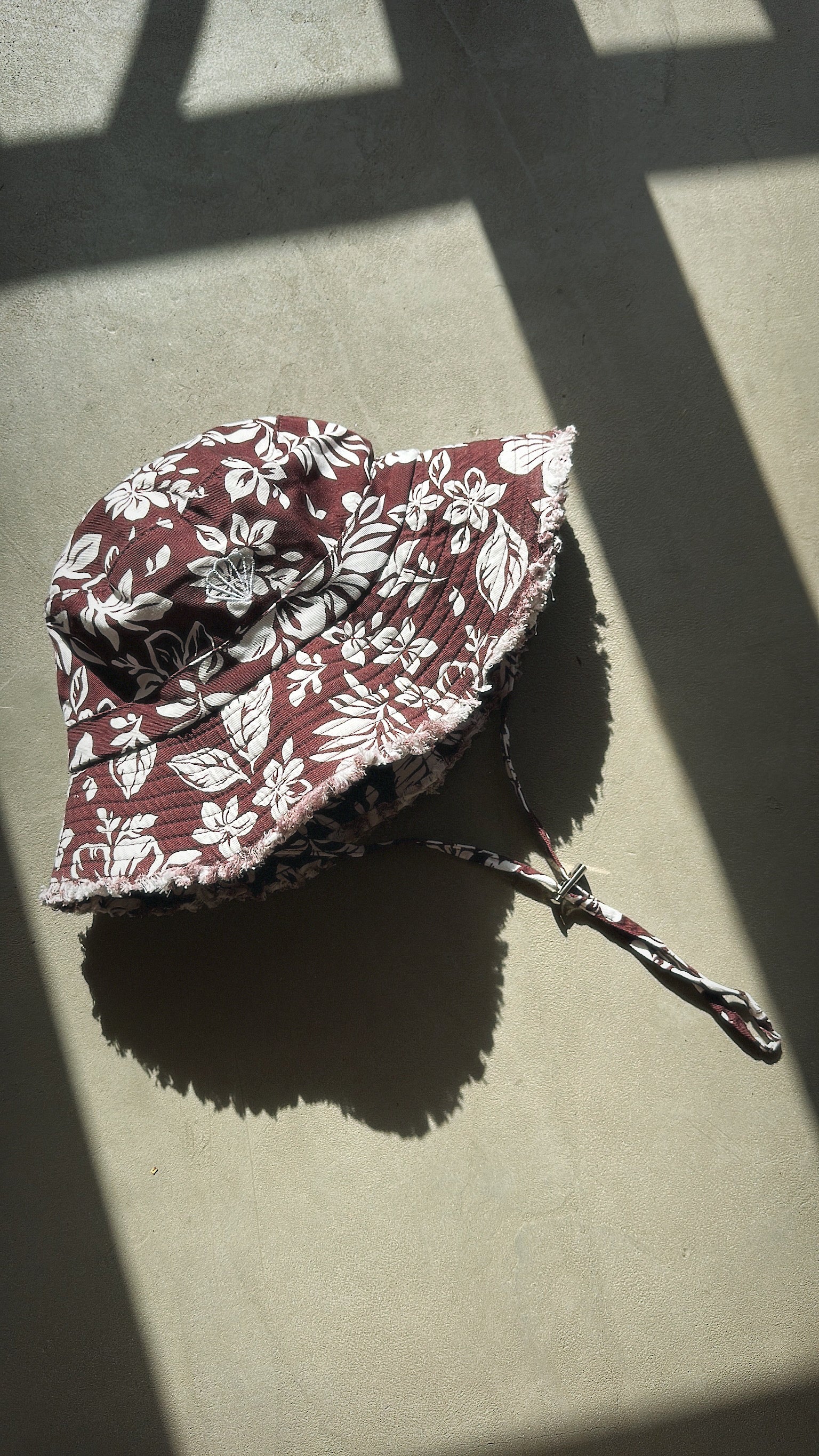 gypsy Hat - Brown hibiscus